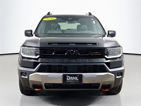 Used 2026 Honda Passport TrailSport Elite image 3