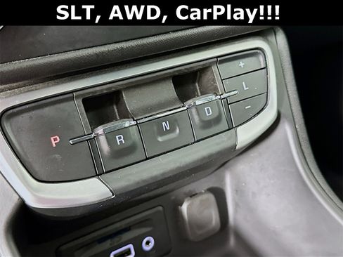 Used 2024 GMC Terrain SLT image 18