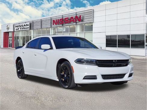 Used 2022 Dodge Charger SXT image 1
