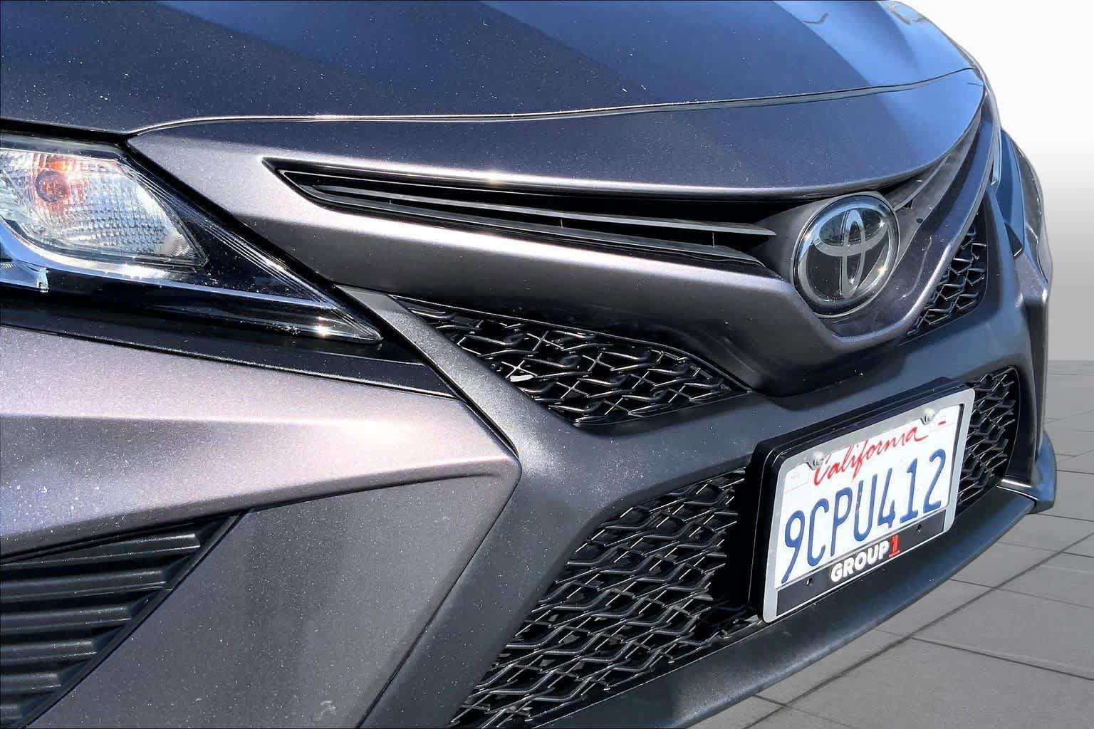 Used 2019 Toyota Camry SE FWD image 29