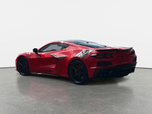 Used 2025 Chevrolet Corvette E-Ray w/ Stealth Interior Trim Package AWD/4WD image 4
