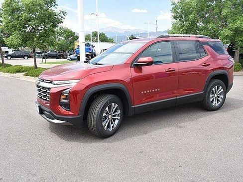 New 2026 Chevrolet Equinox LT w/ Convenience Package II image 3