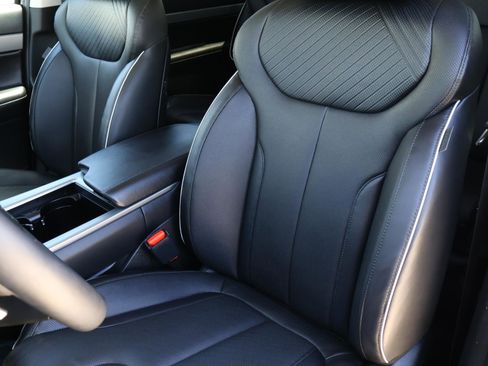 Used 2025 Hyundai Palisade SEL image 14