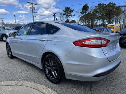 Used 2013 Ford Fusion SE FWD image 7