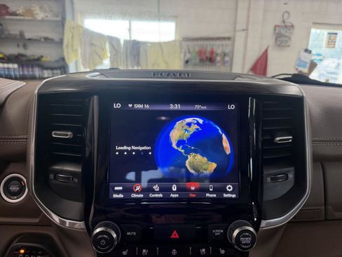 Used 2020 RAM 1500 Laramie RWD image 19
