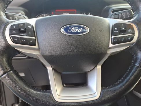 Certified 2020 Ford Explorer XLT w/ Equipment Group 202A image 18