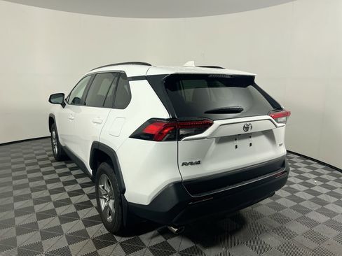 Used 2025 Toyota RAV4 XLE FWD image 5