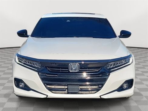 Used 2022 Honda Accord Sport image 2