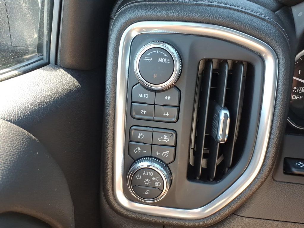 Used 2020 GMC Sierra 1500 Denali w/ Denali Ultimate Package AWD/4WD image 24
