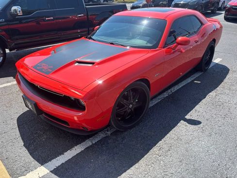 Used 2016 Dodge Challenger R/T w/ Sound Group RWD image 5