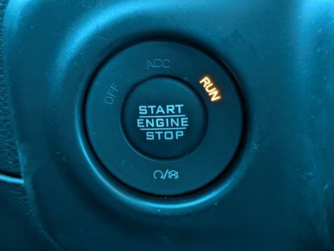 Used 2021 Jeep Wrangler Unlimited Sahara w/ Safety Group AWD/4WD image 18