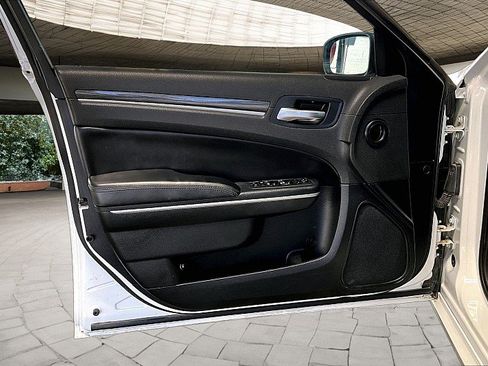 Used 2021 Chrysler 300 Touring w/ Sport Appearance Package RWD image 14