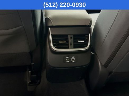 Used 2025 Subaru Outback Premium AWD/4WD image 31