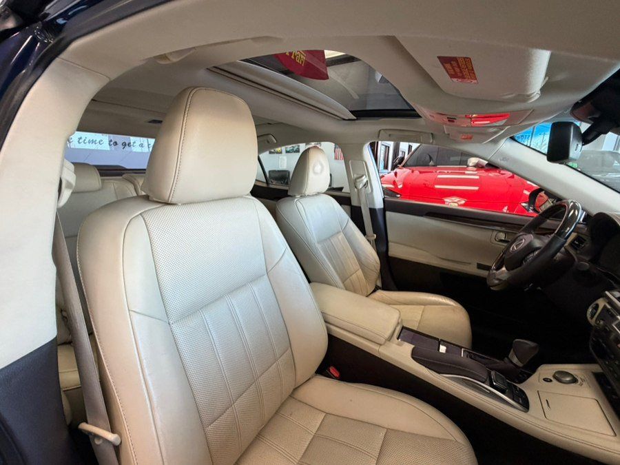 Used 2016 Lexus ES 350 w/ Luxury Package w/Wood Trim FWD image 47