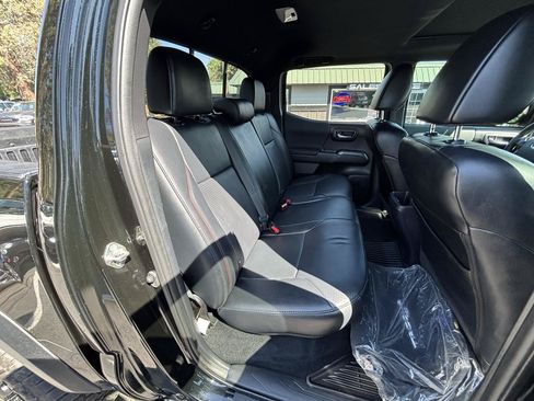 Used 2019 Toyota Tacoma TRD Pro AWD/4WD image 10