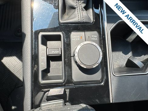 Used 2024 Toyota Tundra Limited AWD/4WD image 27