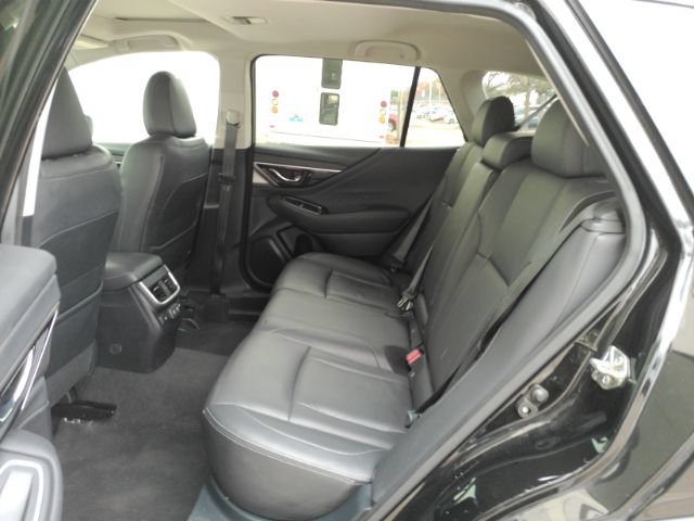Used 2020 Subaru Outback Limited AWD/4WD image 19