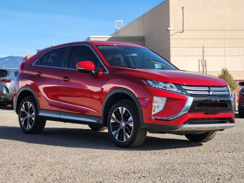 Used 2018 Mitsubishi Eclipse Cross SE image 3