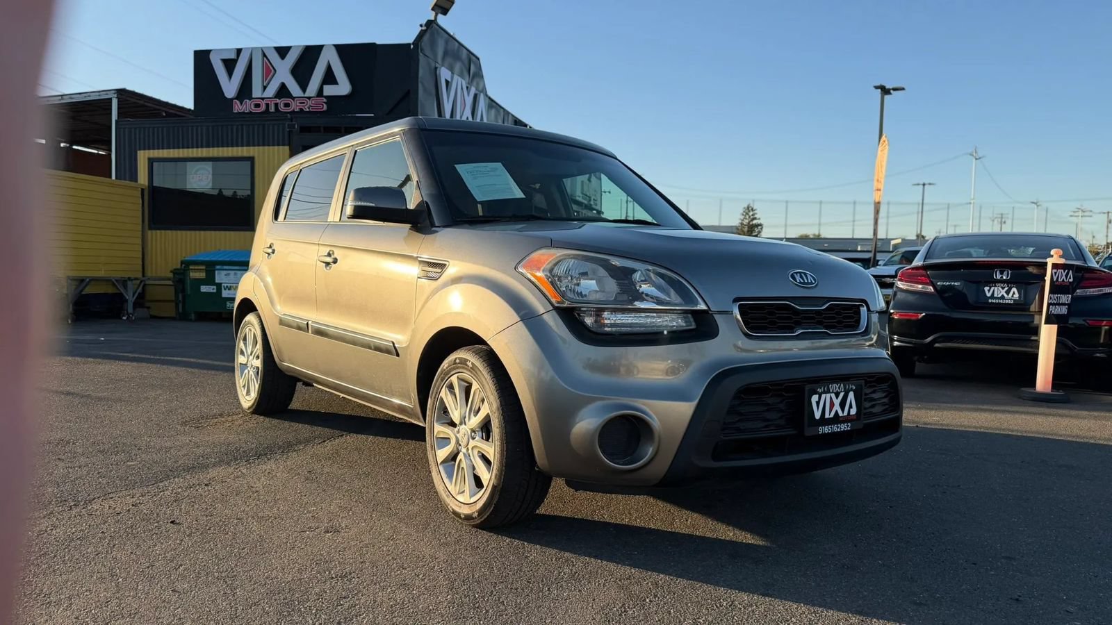 Used 2012 Kia Soul + FWD image 3