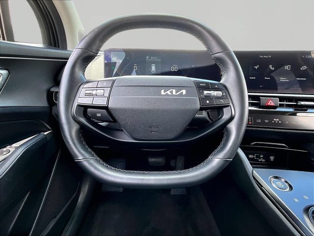 Used 2026 Kia Sportage LX FWD image 17