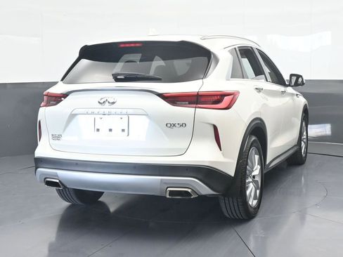 Used 2021 INFINITI QX50 Essential w/ Convenience Package image 5