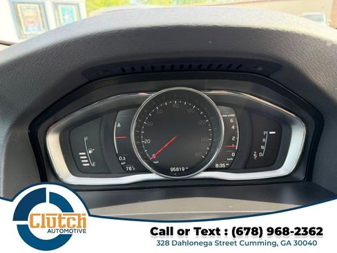 Used 2017 Volvo S60 T5 Inscription image 24