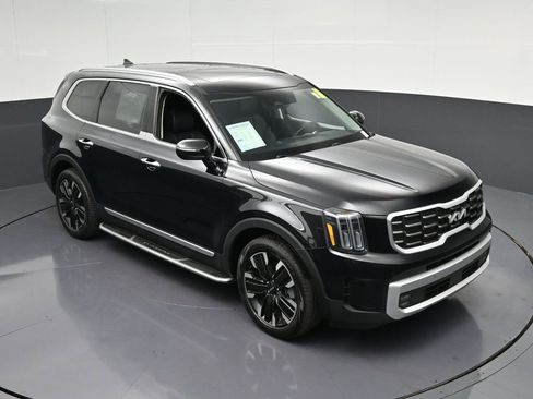 Used 2024 Kia Telluride SX w/ Towing Package FWD image 24