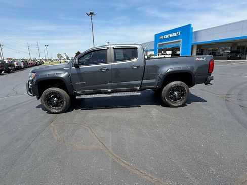 Used 2016 Chevrolet Colorado Z71 AWD/4WD image 2