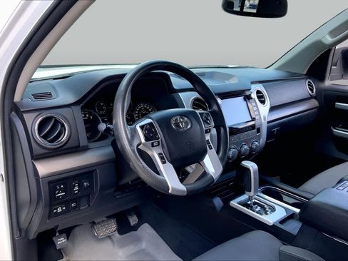 Used 2021 Toyota Tundra SR5 AWD/4WD image 17