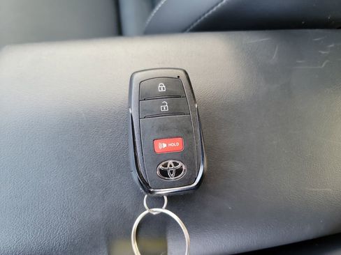 Used 2024 Toyota Prius XLE image 23