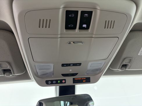 Certified 2020 Buick Envision Essence w/ Experience Buick Package AWD/4WD image 39