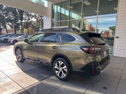 Used 2022 Subaru Outback Limited w/ Popular Package #2 image 3