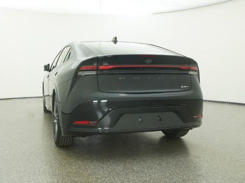 New 2026 Toyota Prius XLE image 25