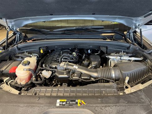 Used 2023 Jeep Grand Cherokee L Altitude image 27