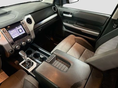 Used 2017 Toyota Tundra SR5 image 22