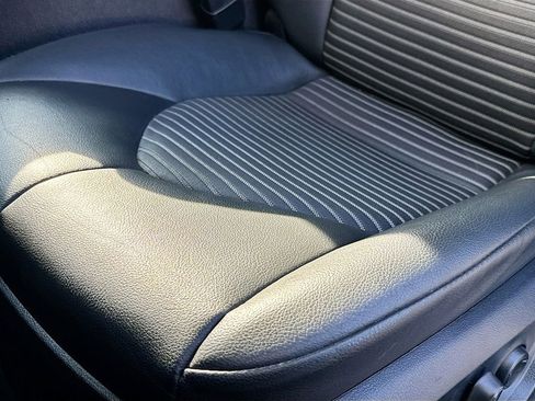 Used 2023 Toyota Camry SE image 15