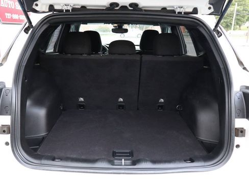 Used 2023 Jeep Compass Sport AWD/4WD image 4