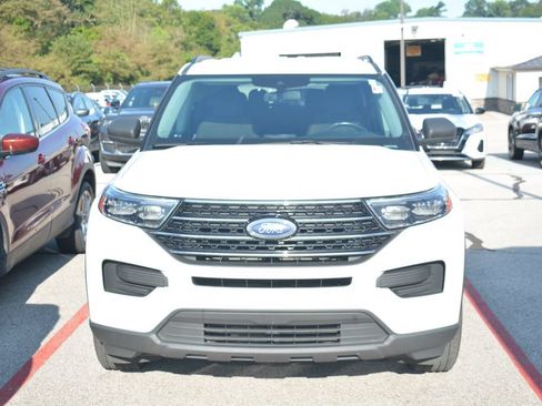 Used 2021 Ford Explorer XLT AWD/4WD image 1