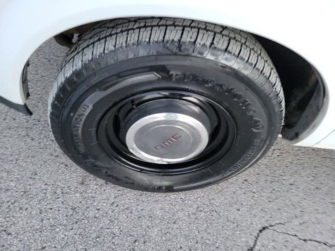 Used 1992 GMC Safari XT image 11