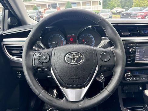 Used 2015 Toyota Corolla S FWD image 12