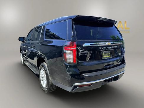 Used 2021 Chevrolet Suburban LT AWD/4WD image 5