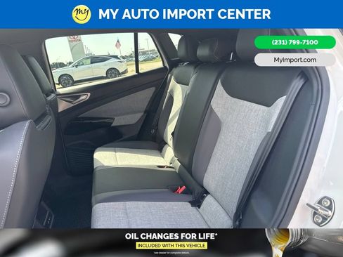 Used 2025 Volkswagen ID.4 Pro AWD/4WD image 24