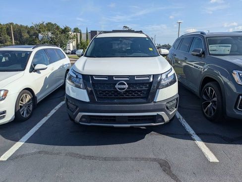Used 2024 Nissan Pathfinder Rock Creek AWD/4WD image 2