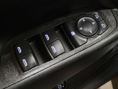 Used 2023 Chevrolet Equinox LT FWD image 27