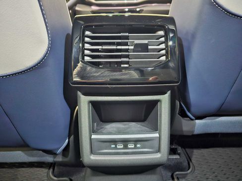 New 2025 Volkswagen ID.4 Pro S image 17