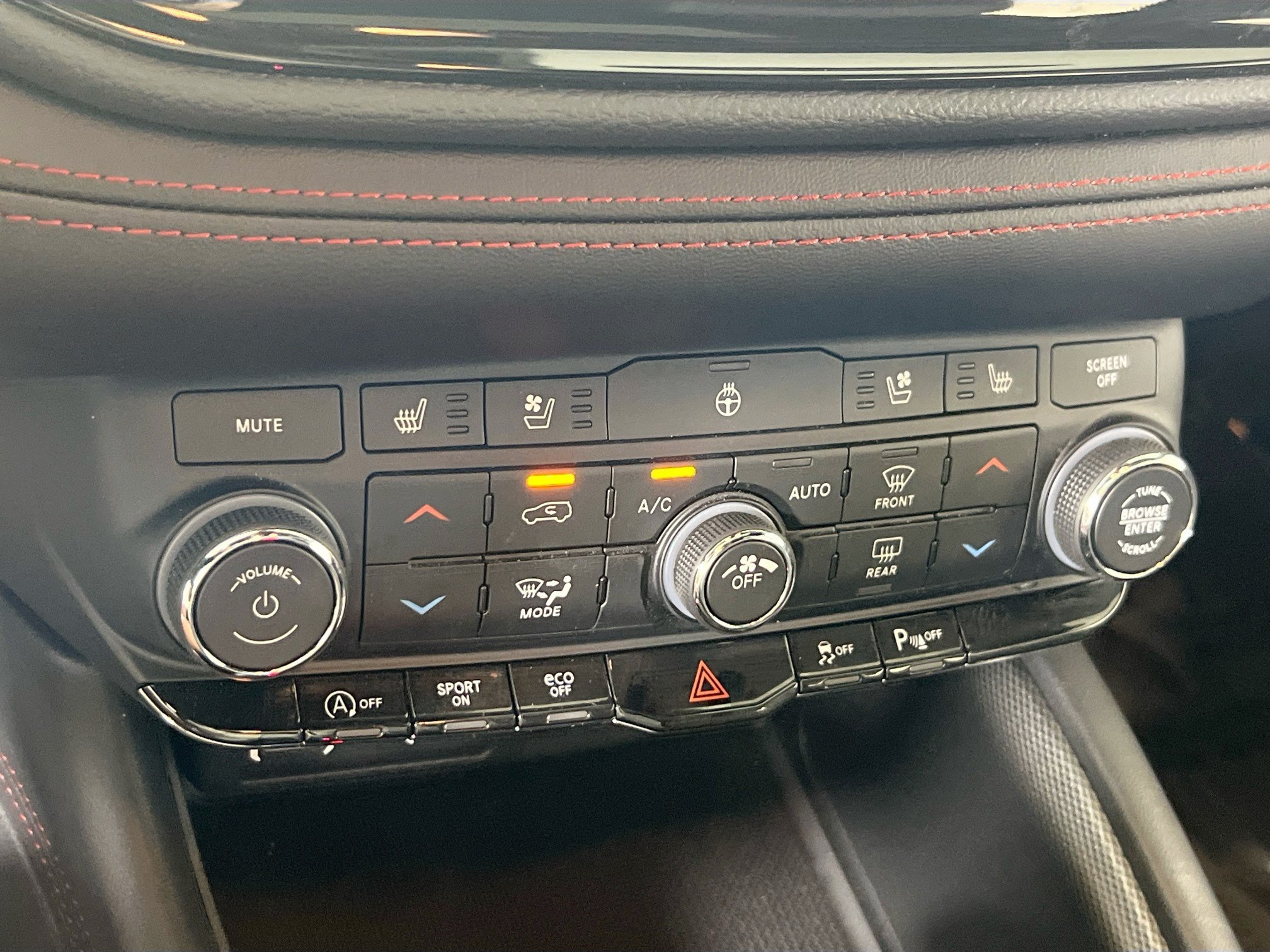 Used 2023 Dodge Durango GT AWD/4WD image 16