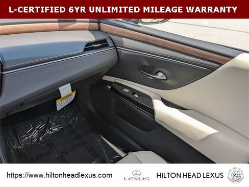 Certified 2025 Lexus ES 350 w/ Premium Package image 15