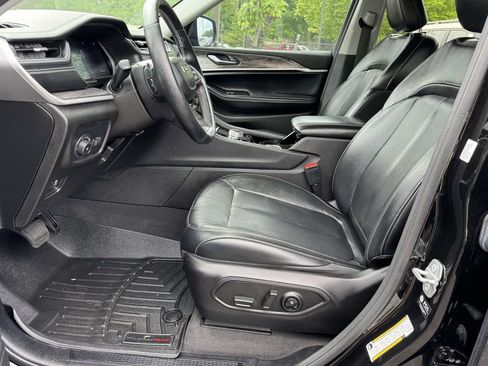 Used 2021 Jeep Grand Cherokee L Limited AWD/4WD image 20