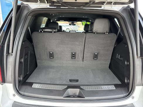 Used 2022 Chevrolet Tahoe RST w/ Sport Performance Package image 6