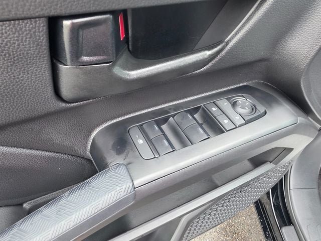 Used 2026 Toyota Tacoma SR5 AWD/4WD image 4